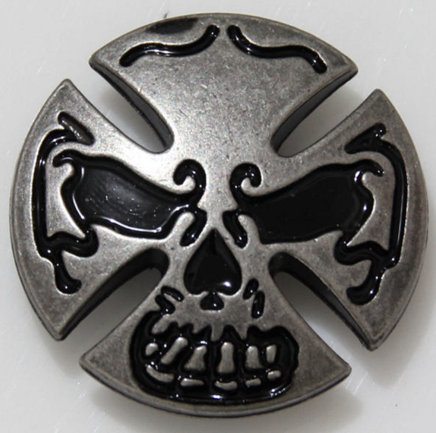 Tandy Leather Skull Cross Cycle Concho 1-1/8 x 1-1/8 71502-08